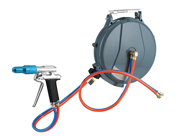 Install the high pressure washer gun with the rewind telescopic drum