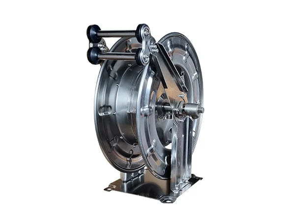 Inclined placed hose-free food grade stainless steel reel
